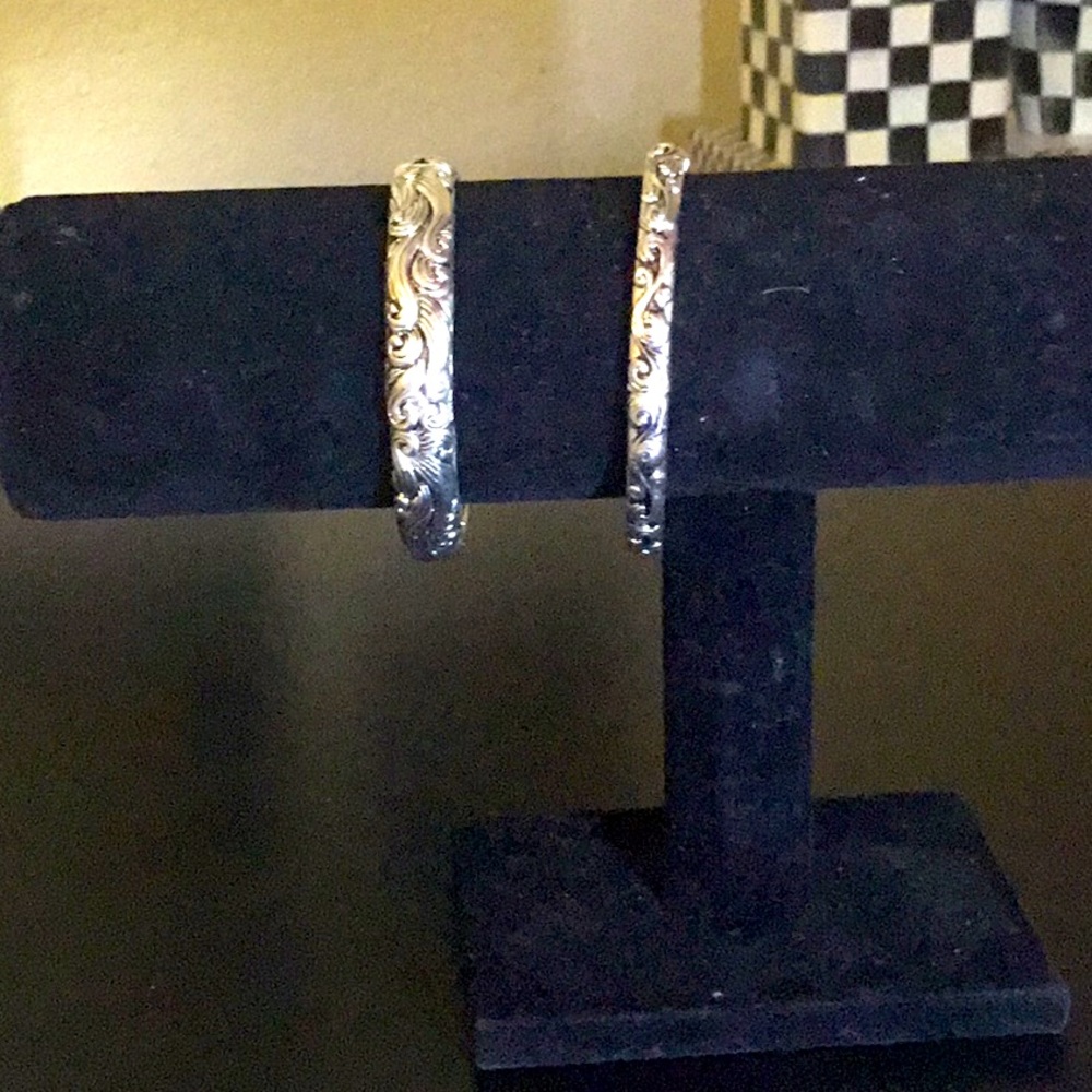 Sliver Bracelets (2)” floral design 🦋💕